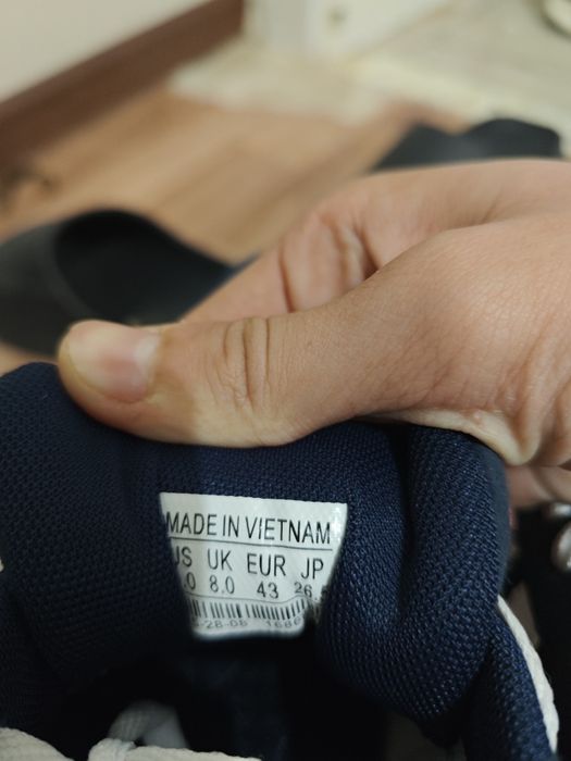 Продам кроссовки Adidas Climacool