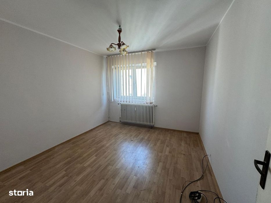 Vanzare apartament 2 camere Drumul Taberei Parc Moghioros piata metrou — fotografia 3