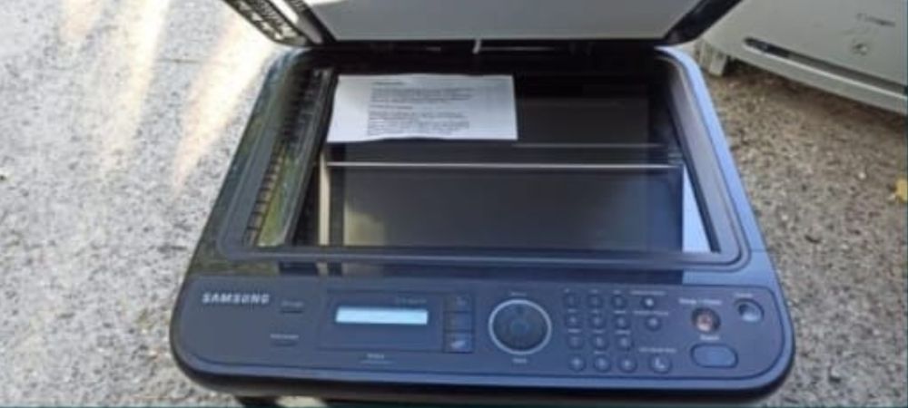 Imprimanta multifuncțională Samsung SCX -4623F