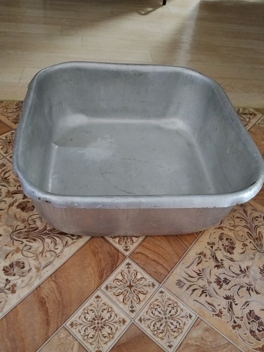 Продам дюралевую ёмкость на 10 л