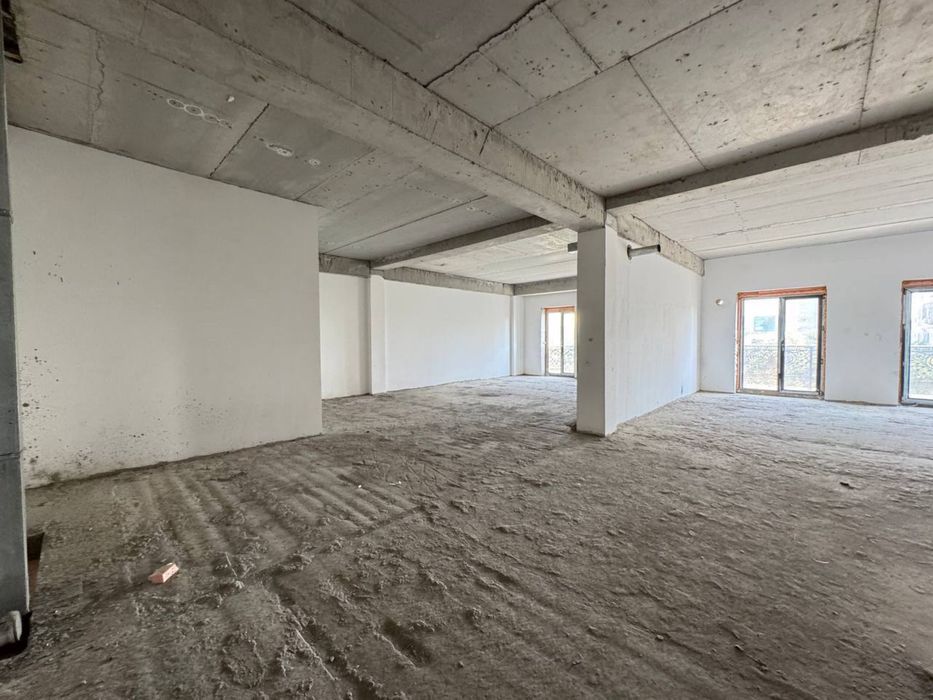 Продается 4/4/10 Жк Казахстан в центре