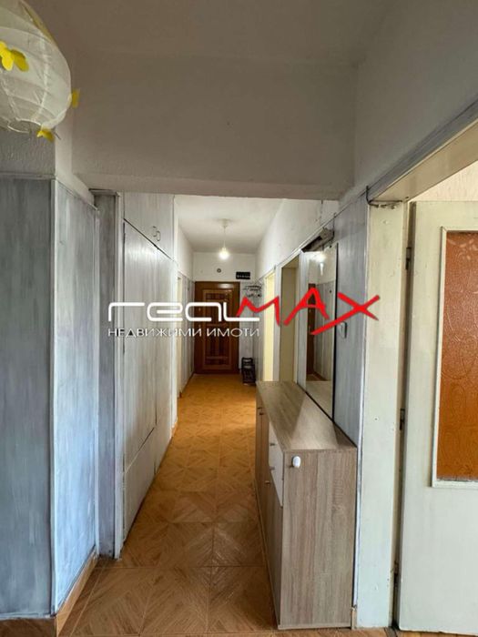 Продава се Тристаен апартамент в Казанлък - 102 кв.м за 1145 €/кв.м - Снимка #13