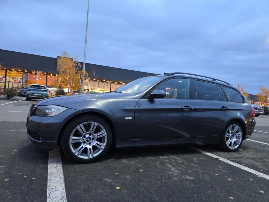 Vand BMW E91 320D Automat (163 cai, 2006), impecabil.
