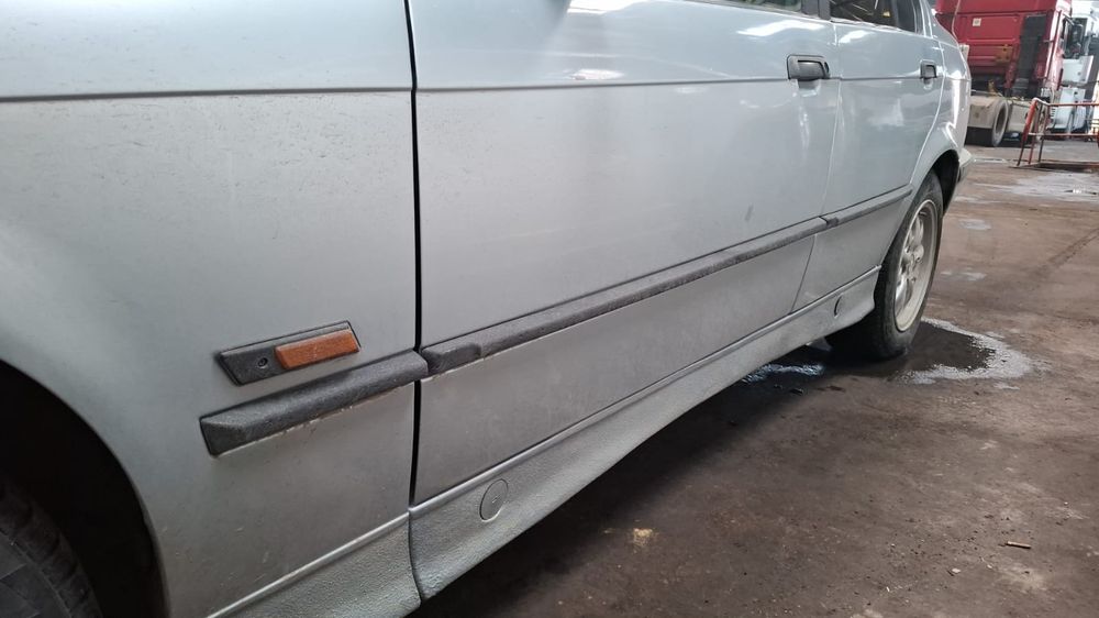 Продам молдинги на бмв е36