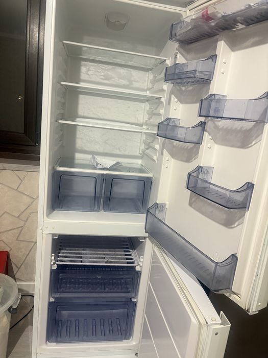 холодильник Vestel