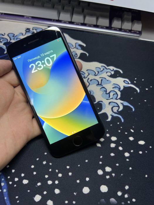 продам айфон 8 на 64