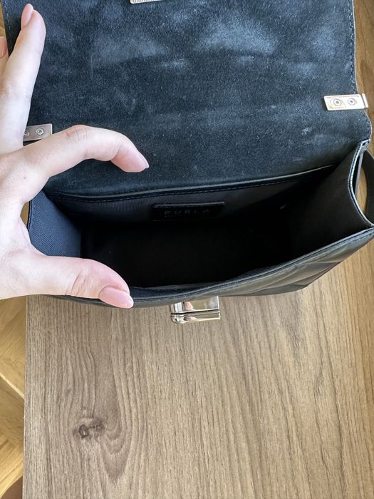 Чанта Furla Crossbody черна
