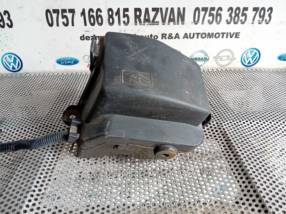 Panou Tablou Sigurante Motor Dacia DUster 1.5 Dci Motor K9KR858 Manual 4X4 An 2010-2017