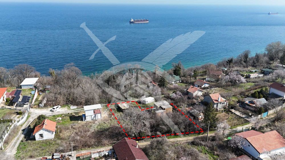 Парцел с едноетажна вила в м-т Прибой- 96064