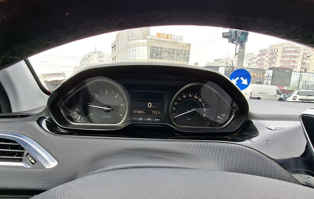 Peugeot 2008 , an 2015