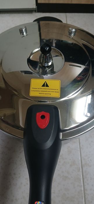 Тенджера под налягане