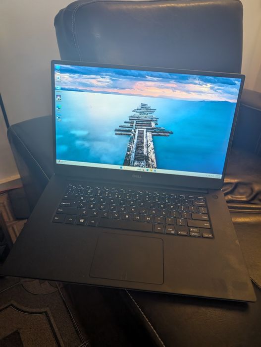 Laptop Dell XPS 15 7590, 15.6" FHD, i7-9750H, 16GB DDR4, 256gb SSD