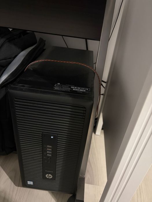 Vand PC HP ProDesk 600 G2 MT, i3, 8 gb RAM, 256 ssd + 512 gb hdd!