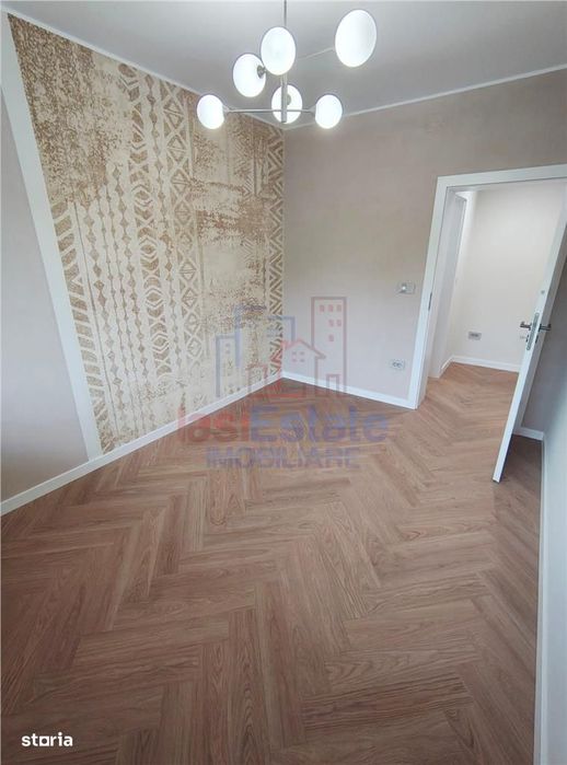 Ocazie - Copou - Parc - Apartament 4 camere cu garaj si boxa