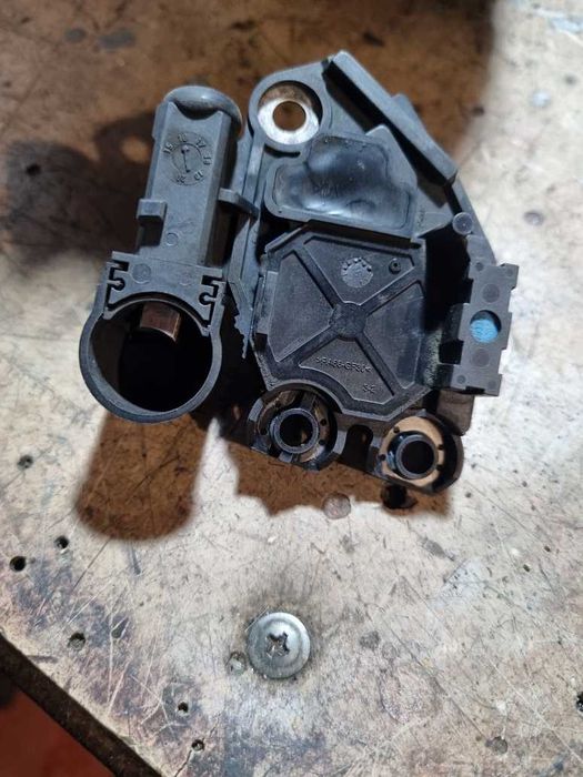 Алтернатор Golf 7 1,6 TDI 110 ( динамо )