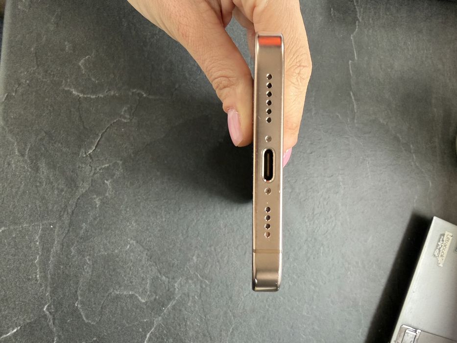 Iphone 16 Pro Max 256 Desert titanium cu garantie