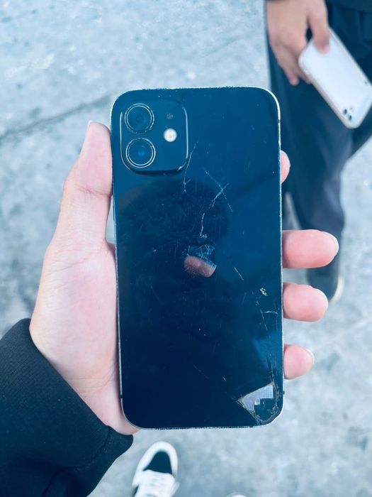 IPhone 12 сатылымда