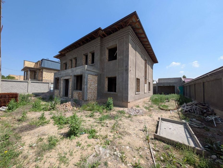 Дом 360м2 коробка Участок 8 соток, Ор-р: парк Янги Узбекистан,