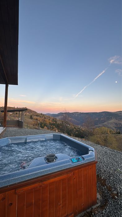 Vănd jacuzzi  in stare bună