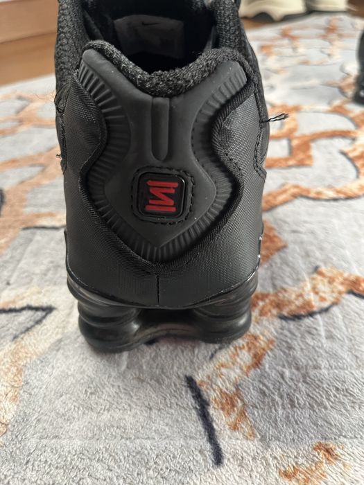Nike Shox Black 40
