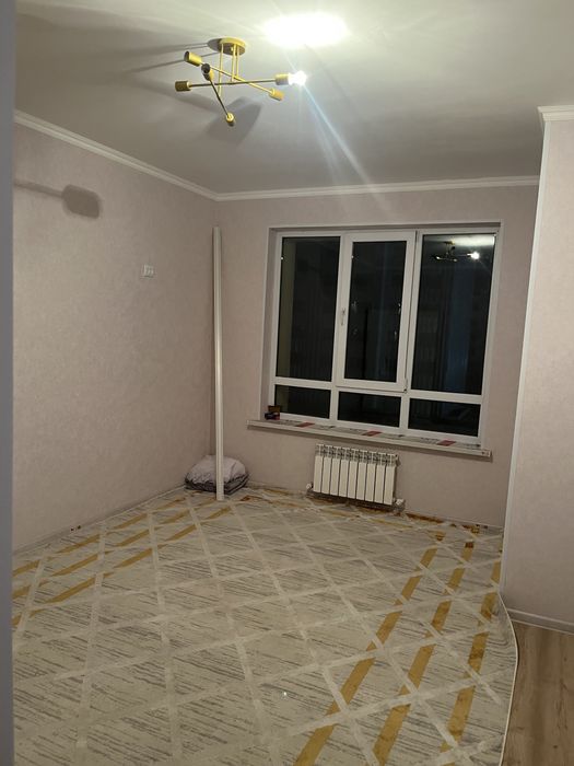 Жаңа қалада 1 бөлмелі үй жала беріледі.