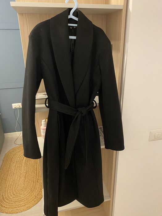 Palton negru U&F