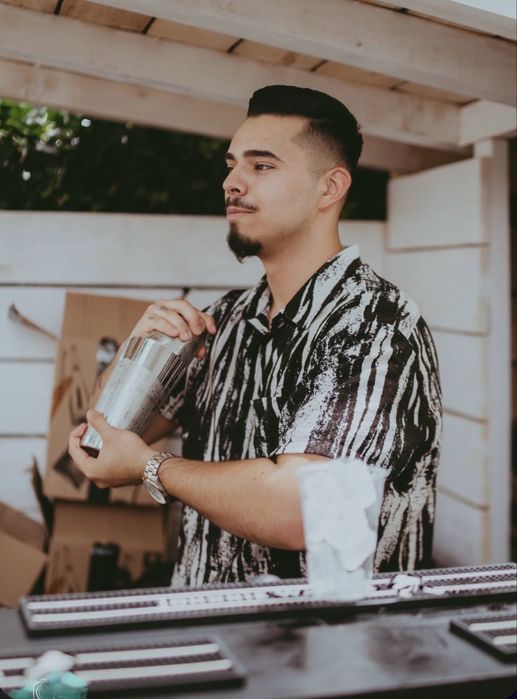 Barman profesionist pentru orice tip de evenimente!Totul la superlativ