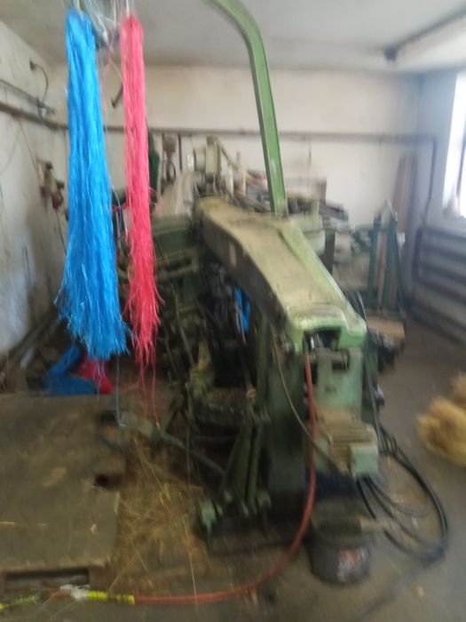 Vând masini second hand pentru făcut maturi de sorg:
