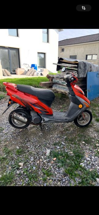 De vanzare scutere aduse din italia accept si variante .