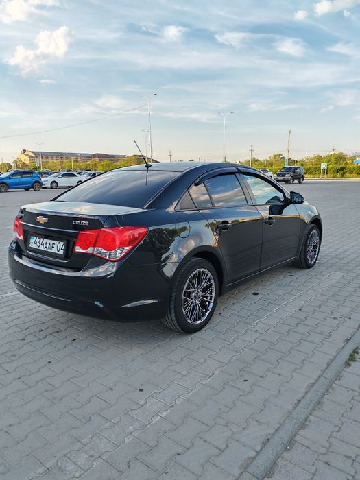 Продам Шевроле Круз