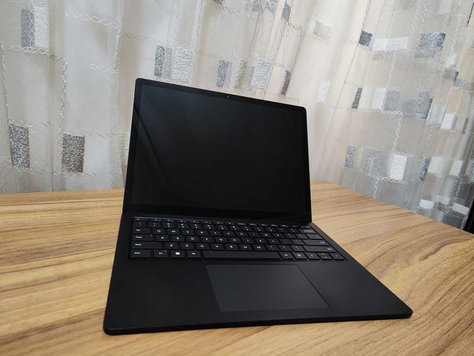 Microsoft Surface Laptop 5