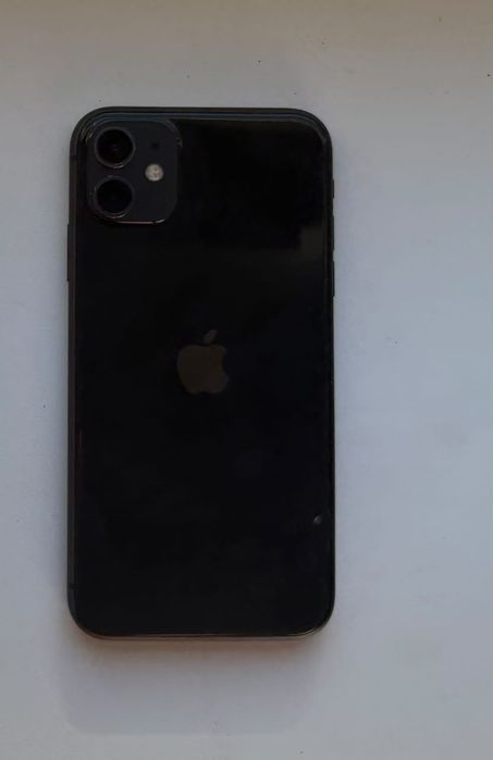 Продам iPhone 11 ,64 гб,73%
