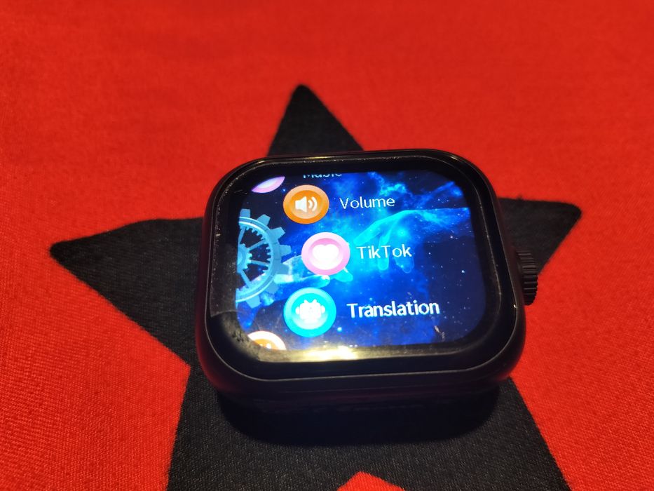 Smartwatch rugged  Doogee și căști wireless