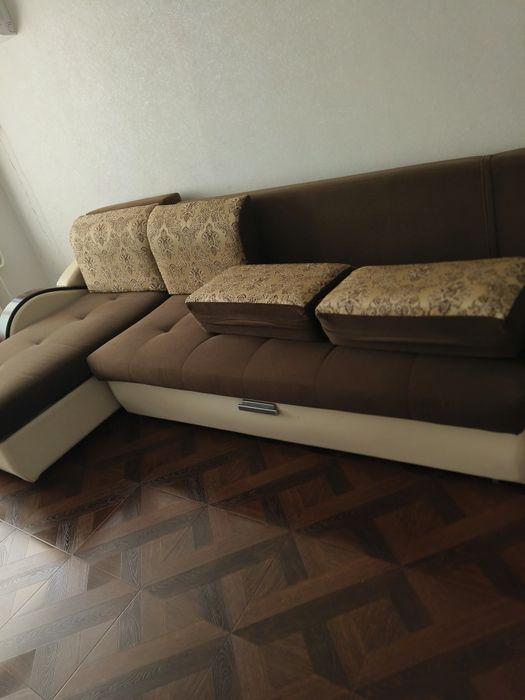 Продам диван 3 метра