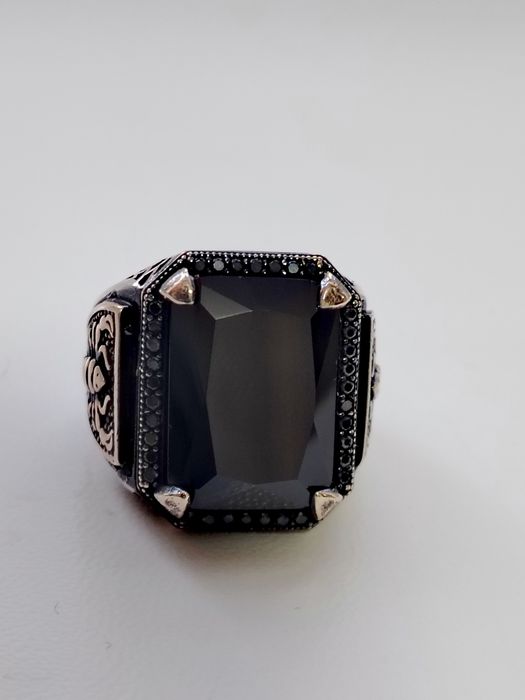 Продам перстень серебро