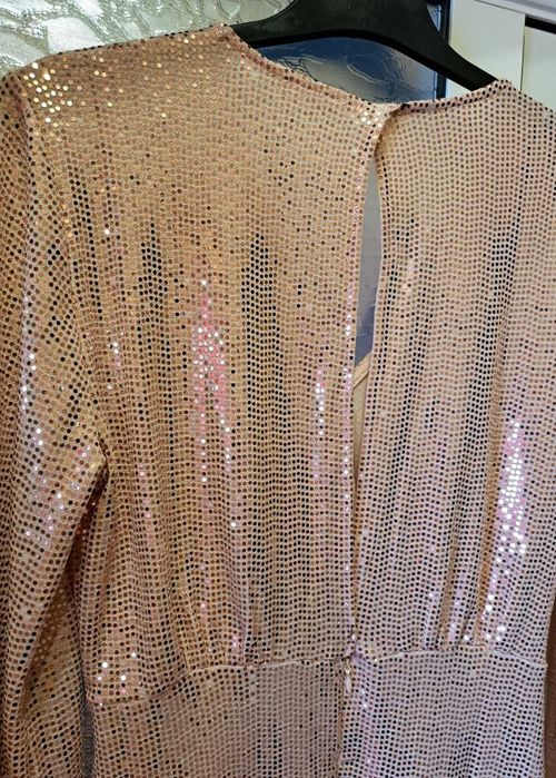 НОВА ефектна рокличка,размер38,цена35лв