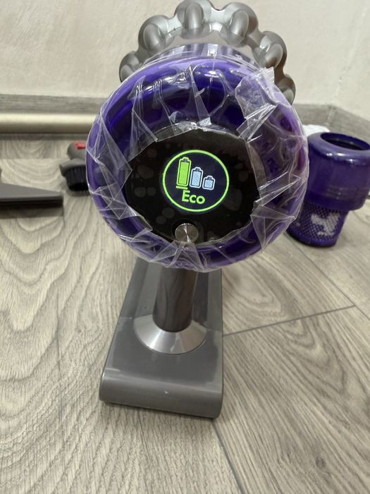 Прахосмукачка Dyson v11