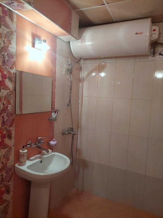 Тристаен Апартамент, Кючук Париж