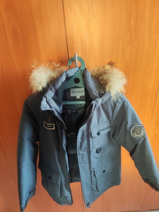 Пуховик на мальчика 8 лет с капюшоном