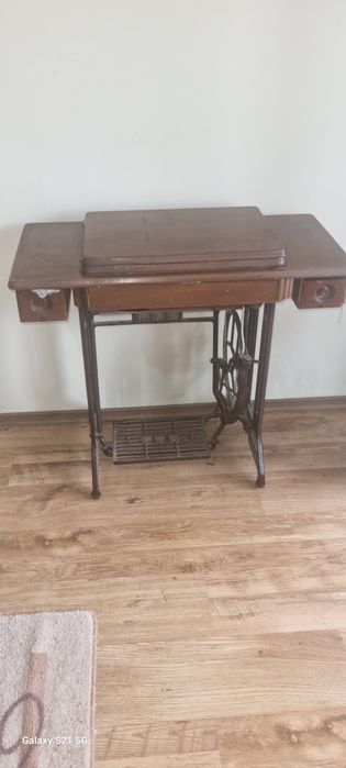 Шевна крачна машина