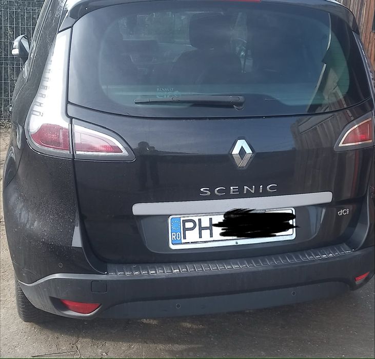 Renault Scenic - an 2016 - 210000 km