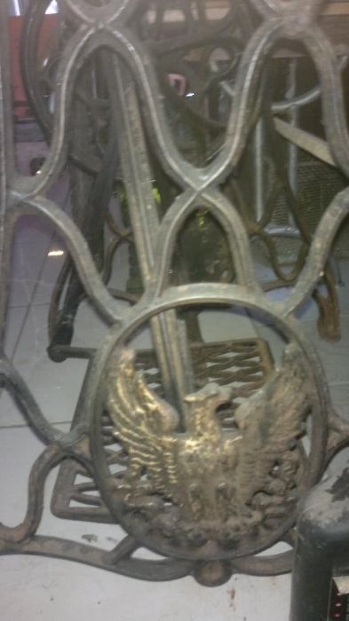 Masina de cusut TEUTONIA