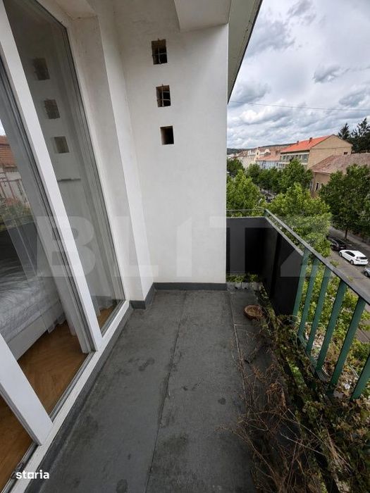 Apartament 2 camere, 49 mp, balcon, zona Semicentral