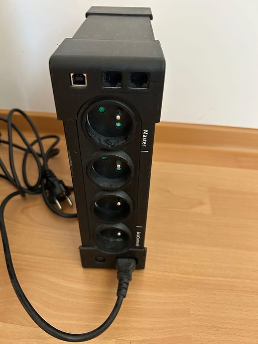 UPS Eaton Elips Eco 650 ca nou , merge și pe baterie de masina