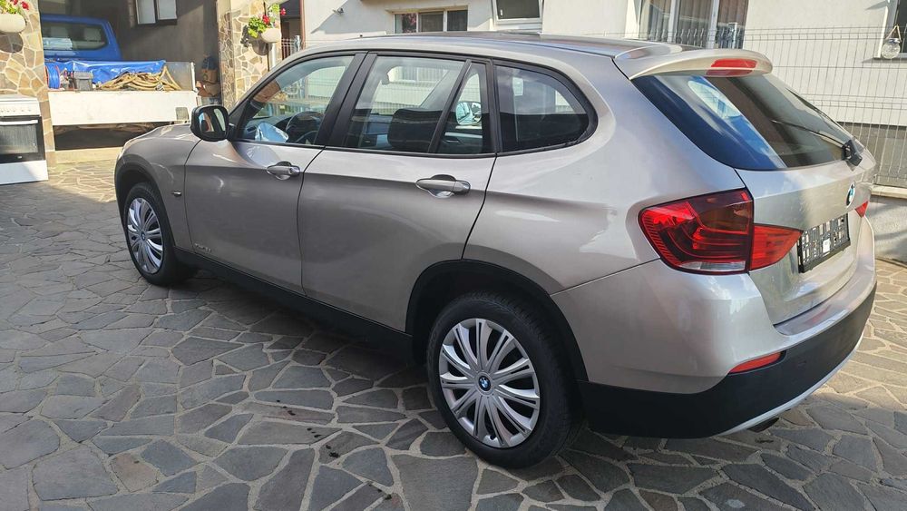 BMW X1 2010 — imagine 5