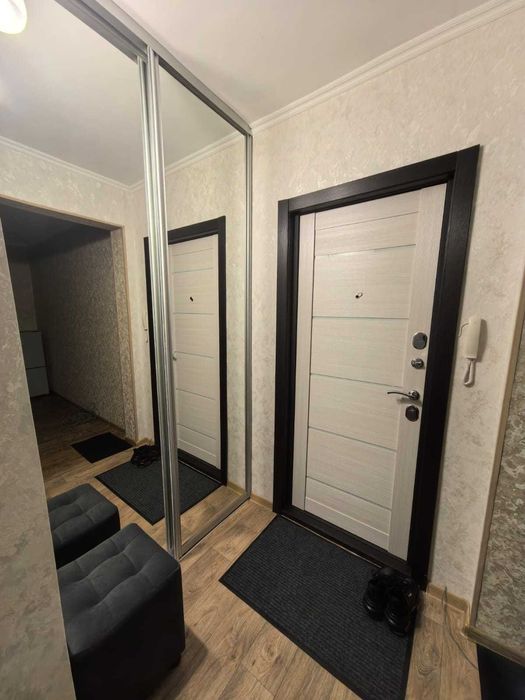 Продам 1.комнатную квартиру с ремонтом,с мебелью!