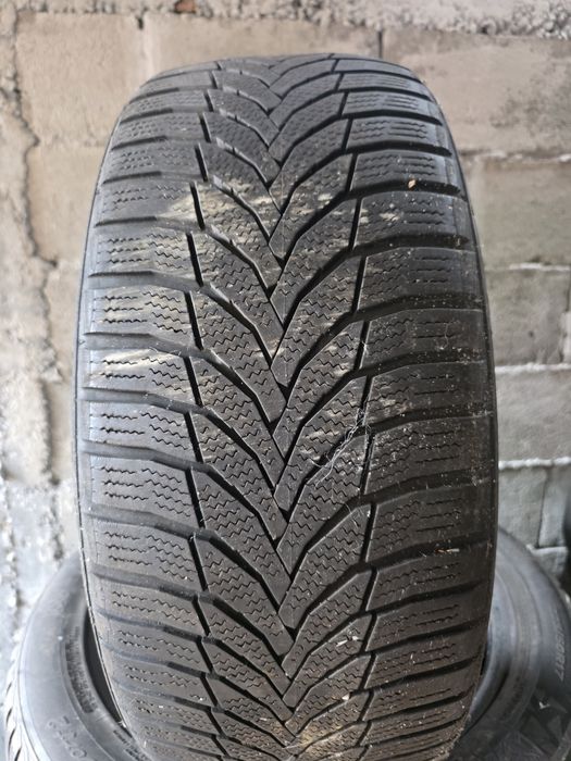 225/50R17 Nexen зимни