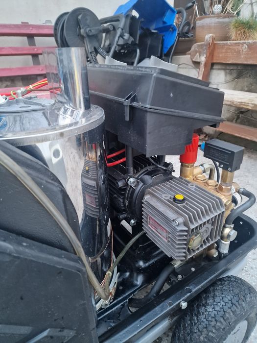 Aparat de spălat cu presiune cu încălzire apă,220V,  Wilms/Interpump