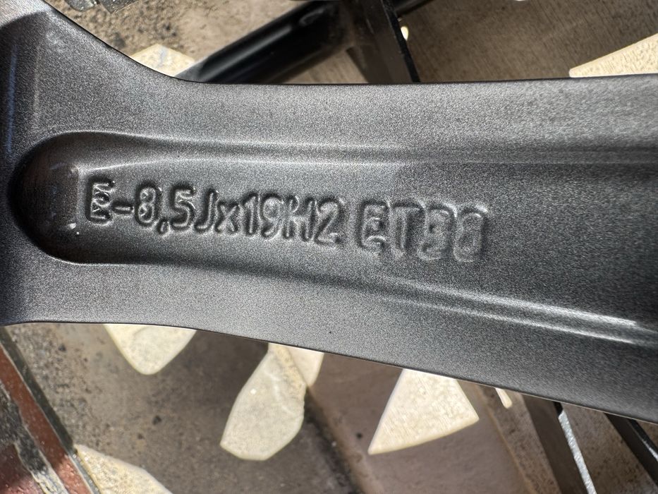 Audi Sport джанти 19 цола ( А4 А6 )