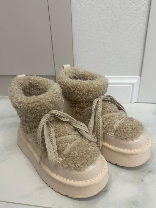 Продам женские угги